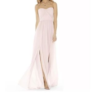 Social Bridesmaids
Women's Draped Sweetheart Neckline Strapless Gown